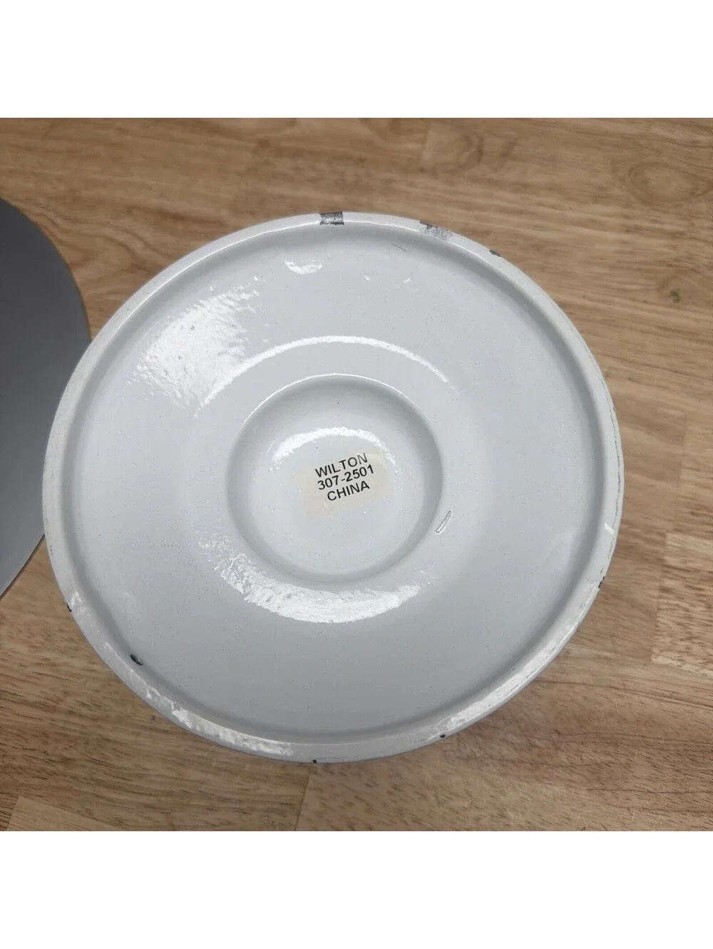 Vintage Wilton Revolving Cake Stand with Cast Iron Base 12